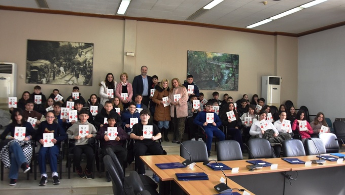 Φωτογραφία Επίσκεψη της Α’ Τάξης του 5ου Γυμνασίου Κορδελιού – Ευόσμου στο Δημαρχείο Νάουσας